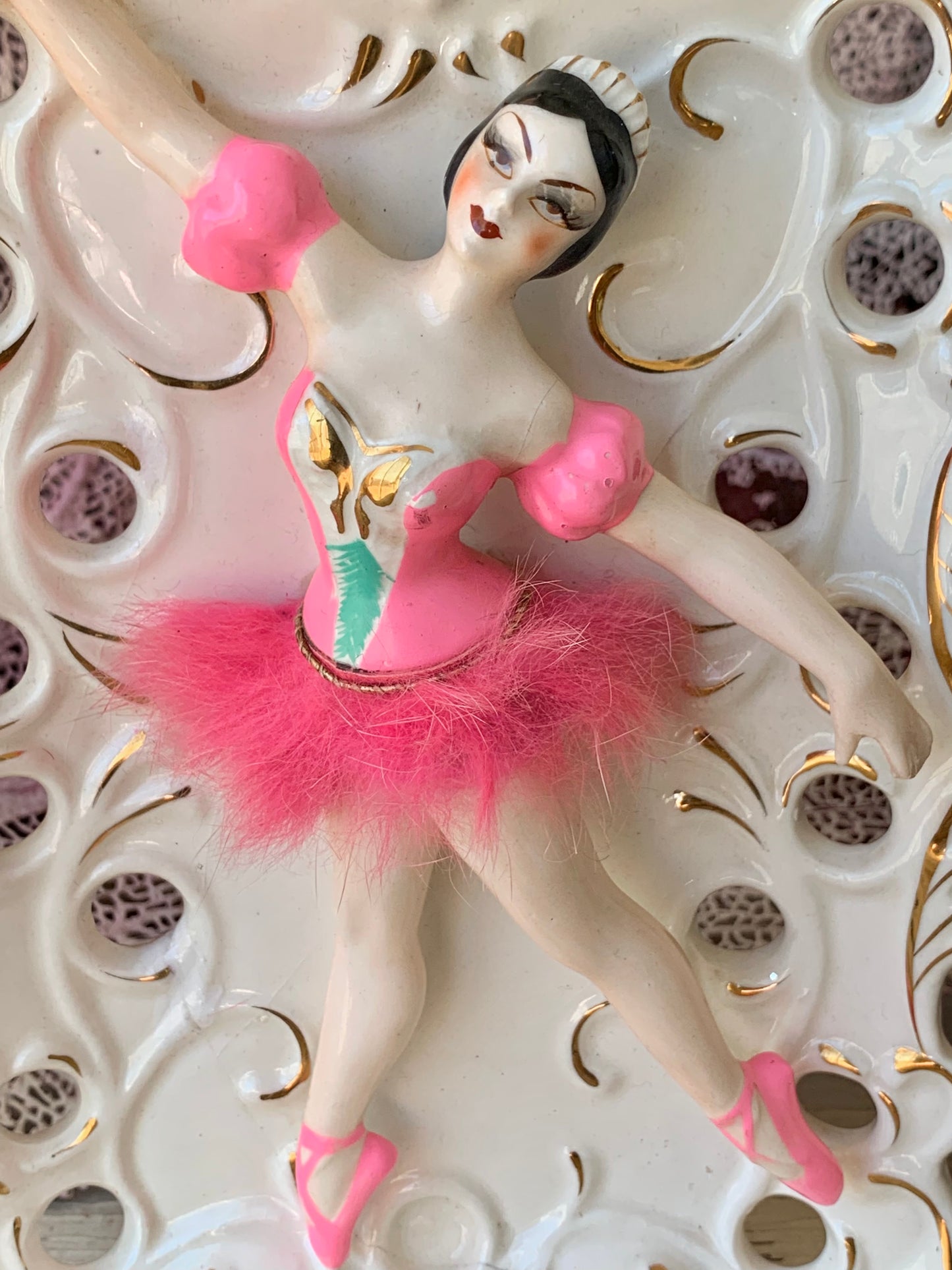 Vintage pink ballerina wall pocket plaque *as-is