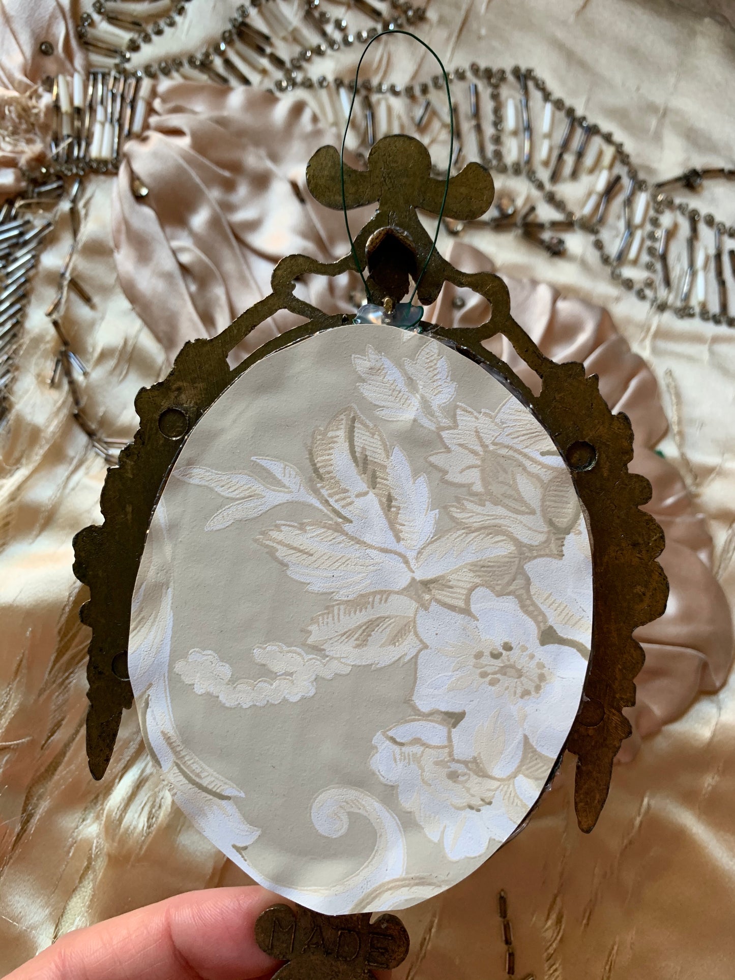 Assembled frame seahorse specimen