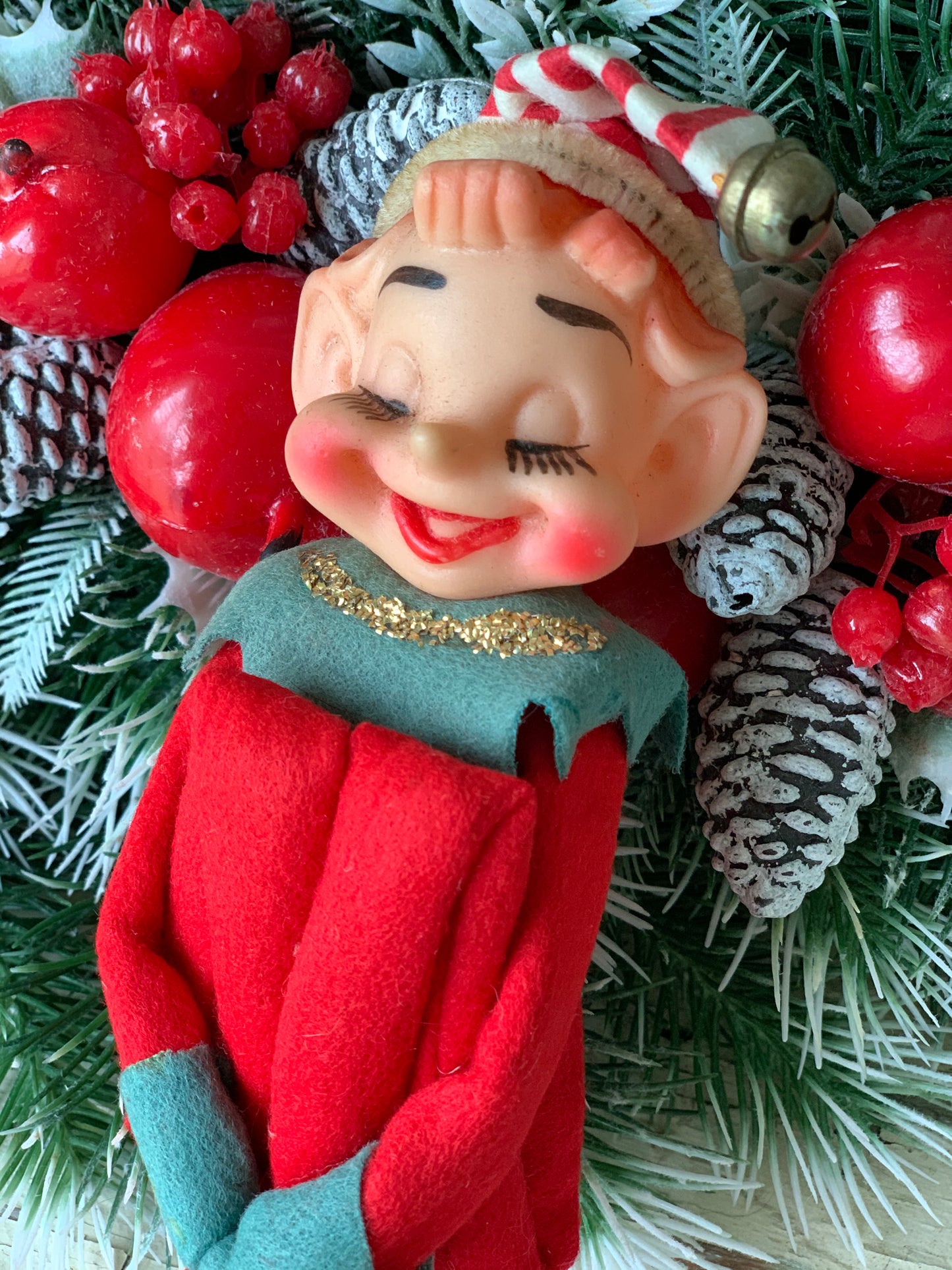 Vintage knee hugger elf sleepy face Christmas shelf sitter pixie