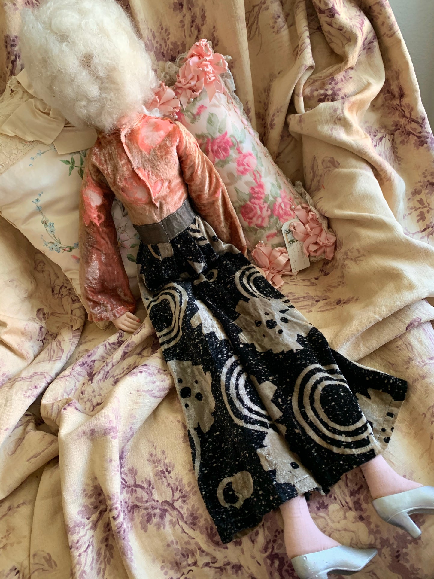 Vintage smoker boudoir doll