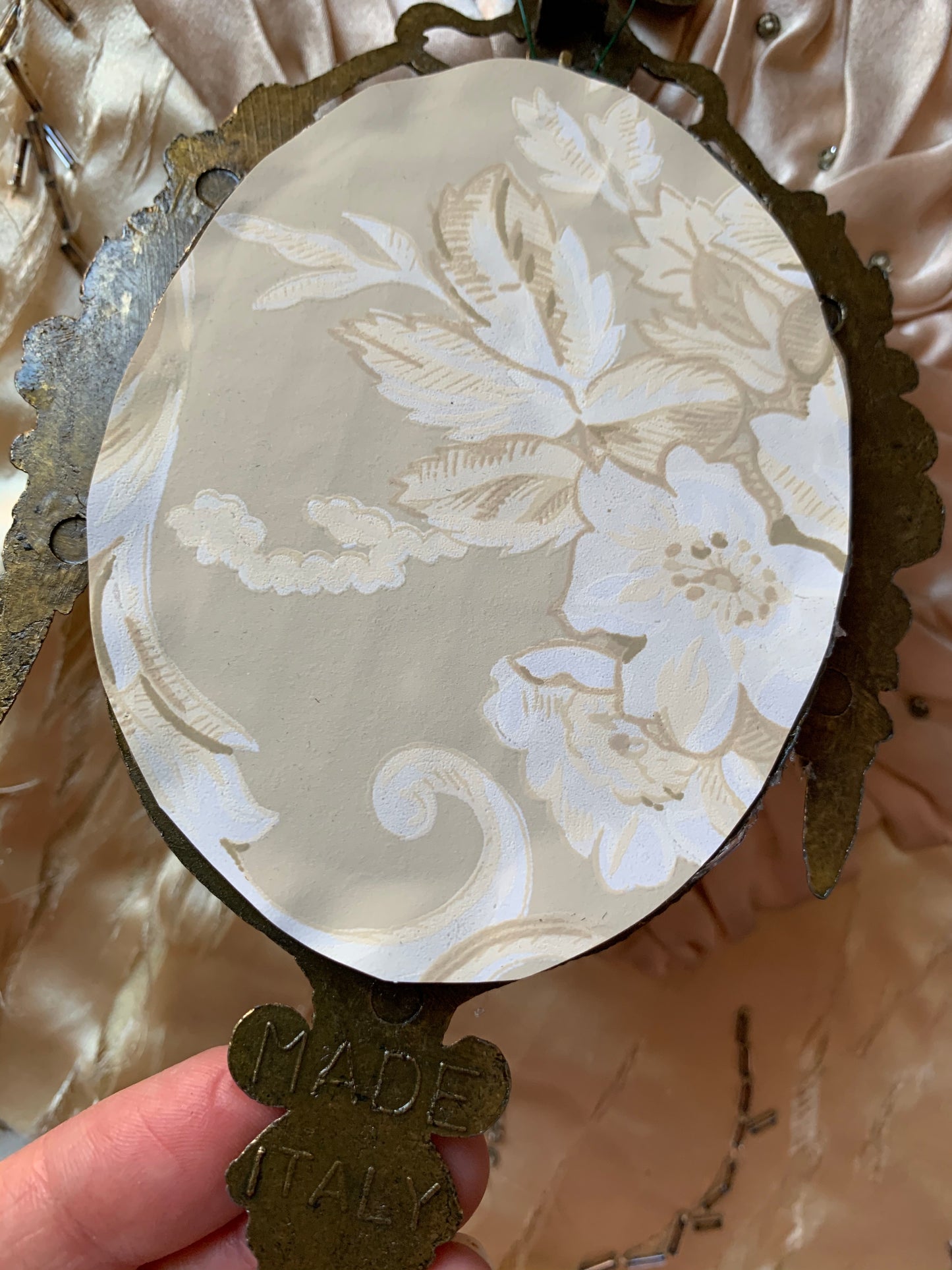 Assembled frame seahorse specimen