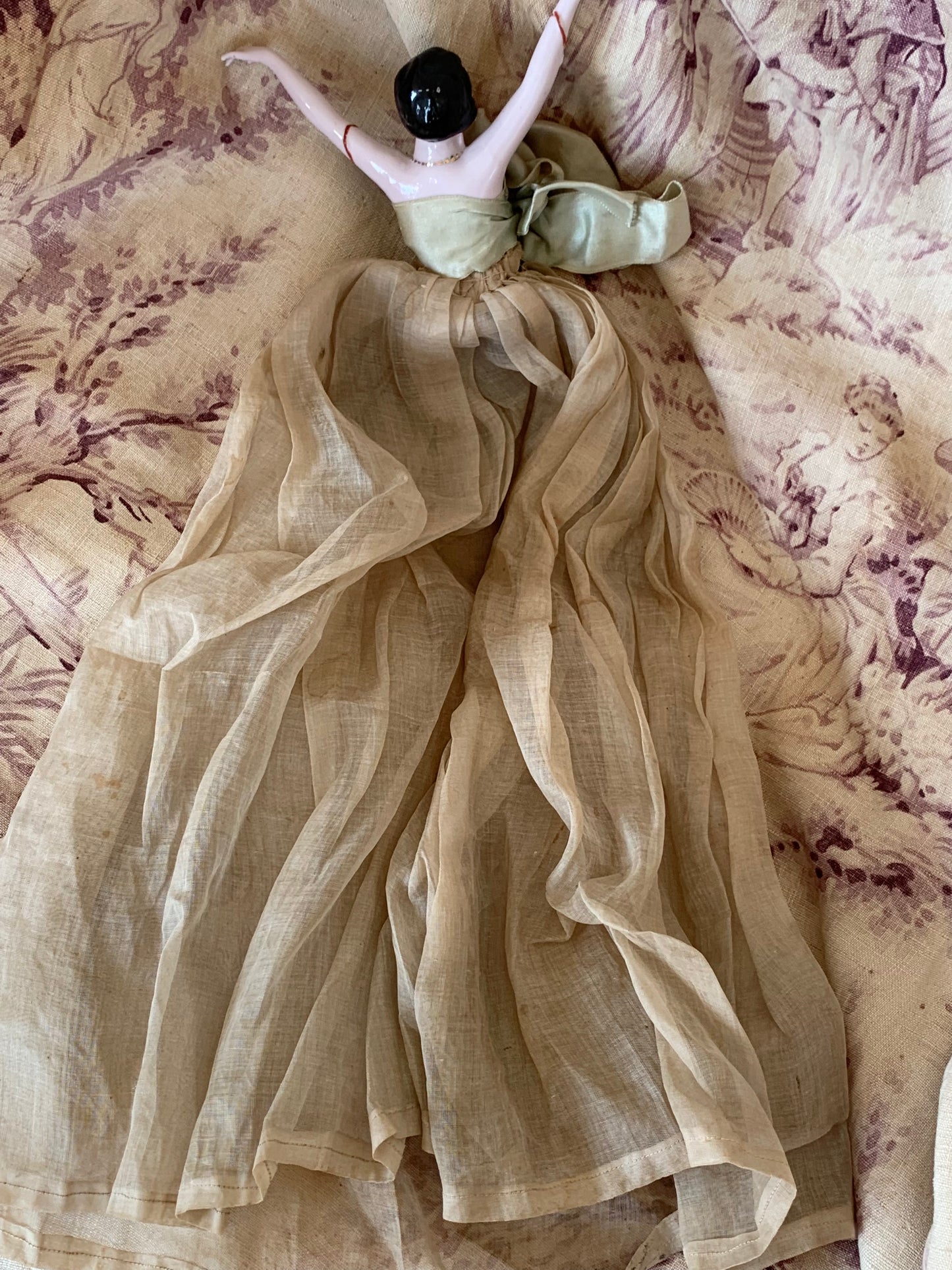 Vintage German arms away half doll
