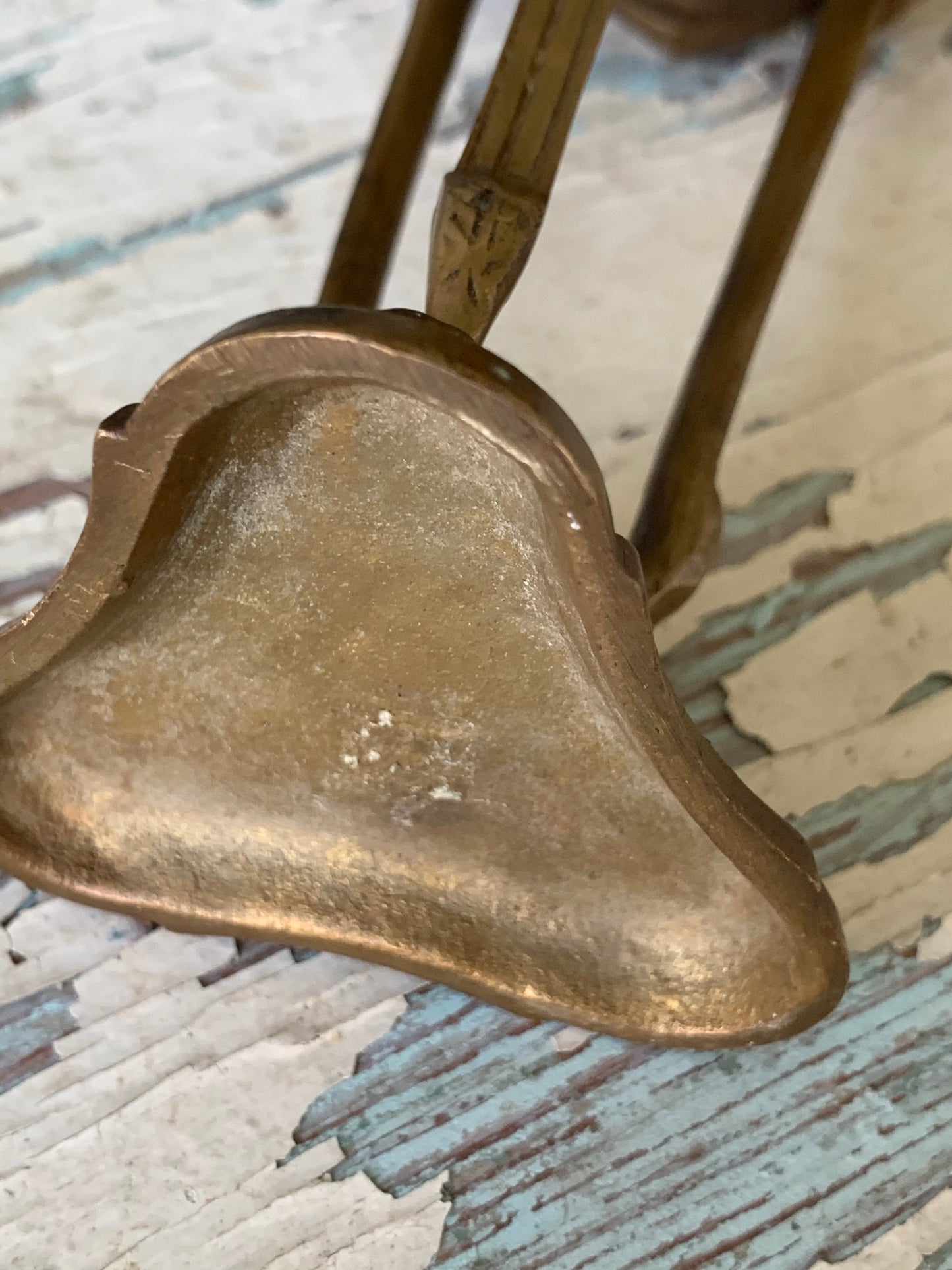 Vintage mini ram head stand