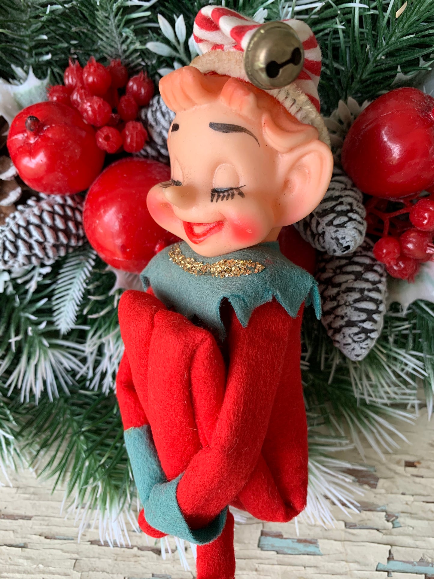 Vintage knee hugger elf sleepy face Christmas shelf sitter pixie
