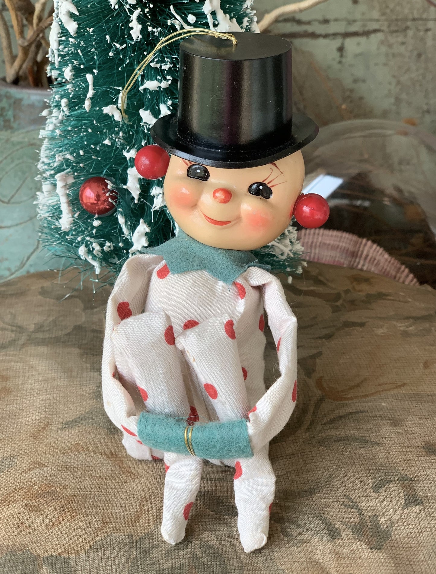 Vintage snowman knee hugger