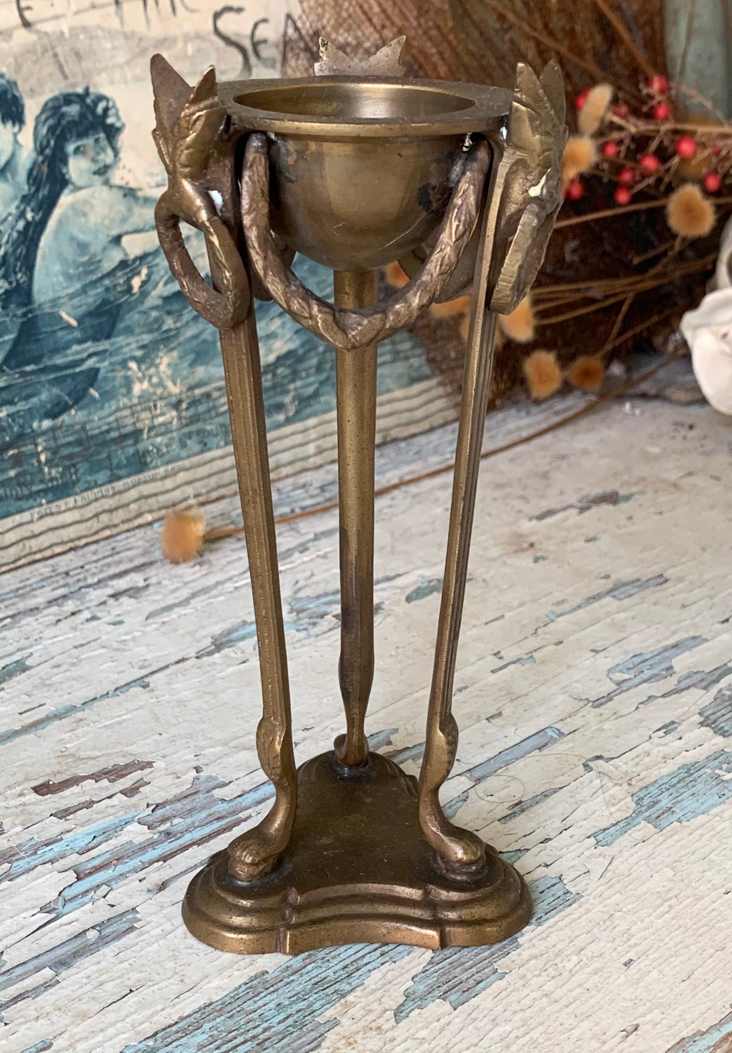 Vintage mini ram head stand