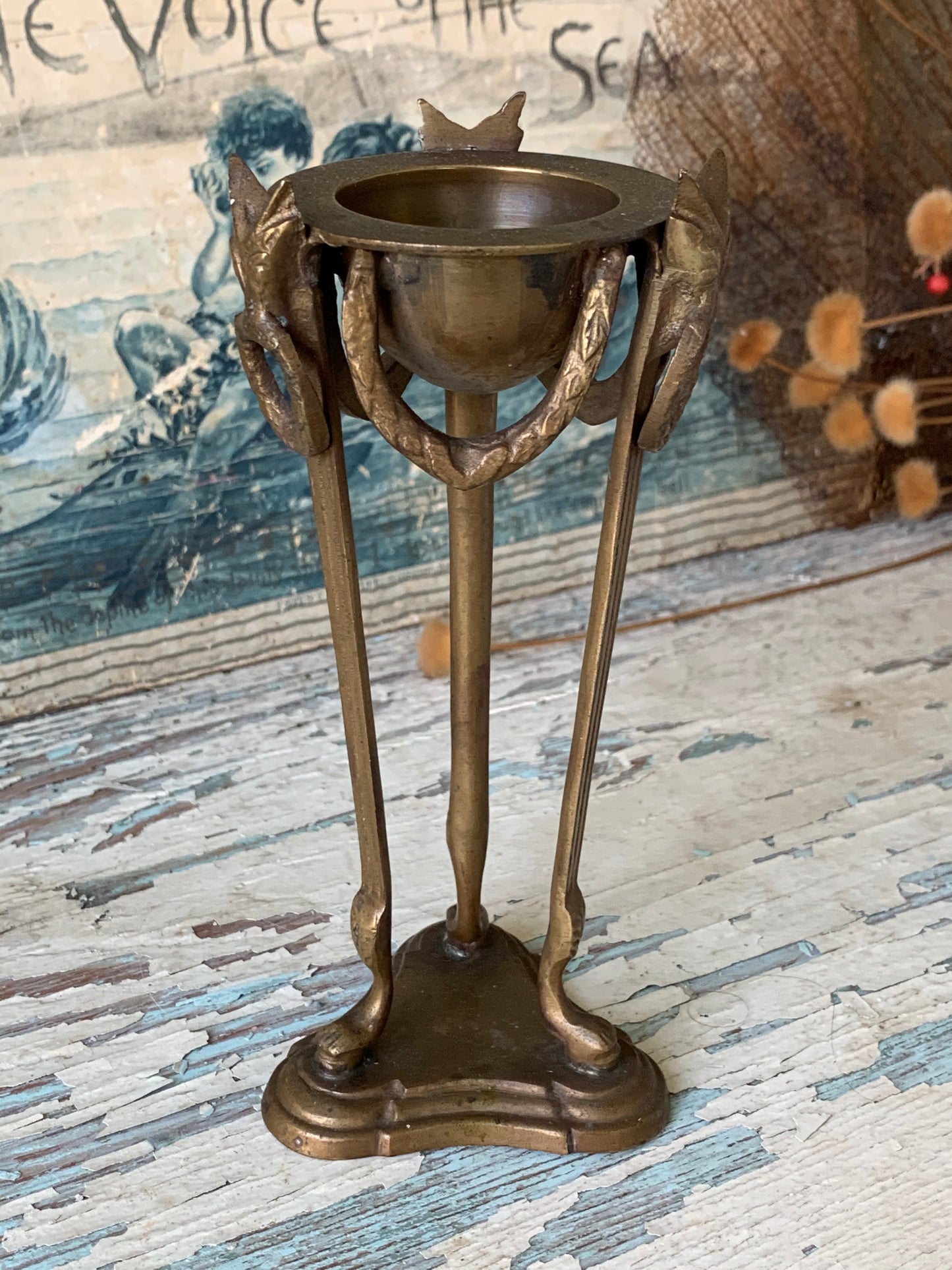 Vintage mini ram head stand