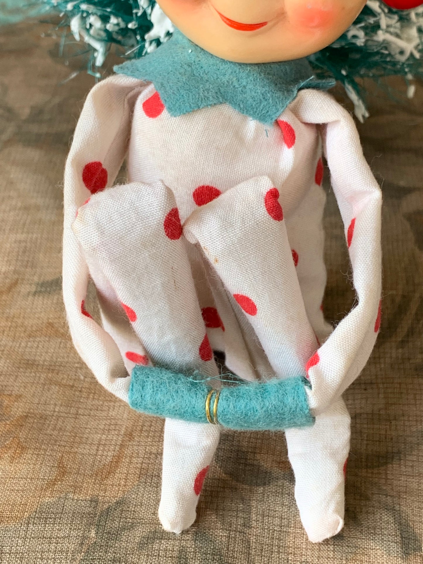 Vintage snowman knee hugger