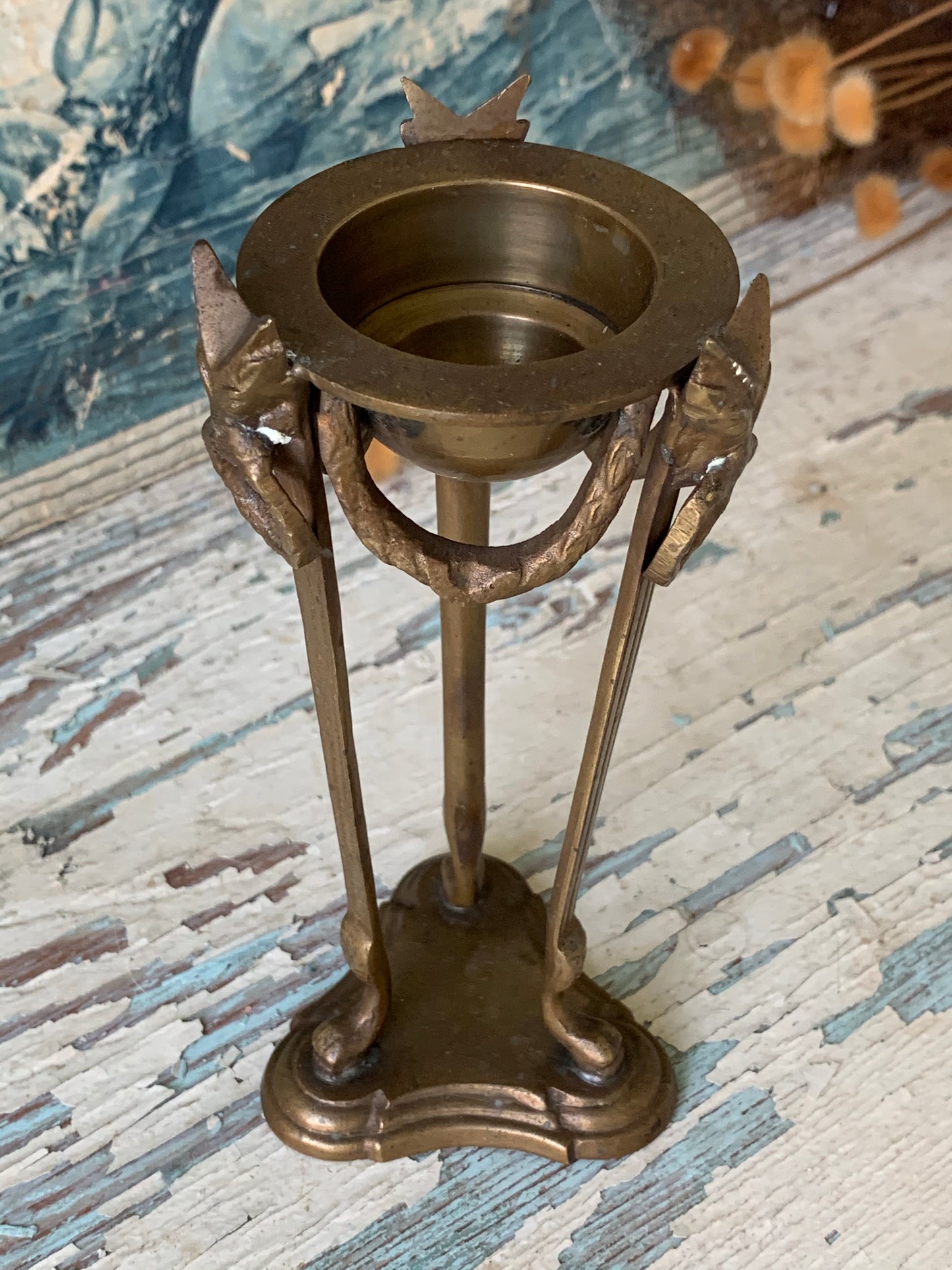 Vintage mini ram head stand