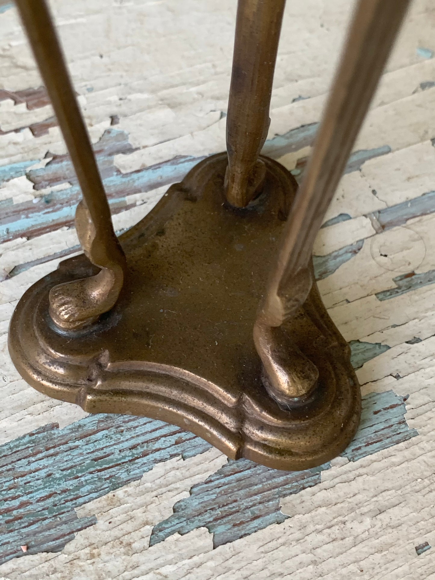 Vintage mini ram head stand