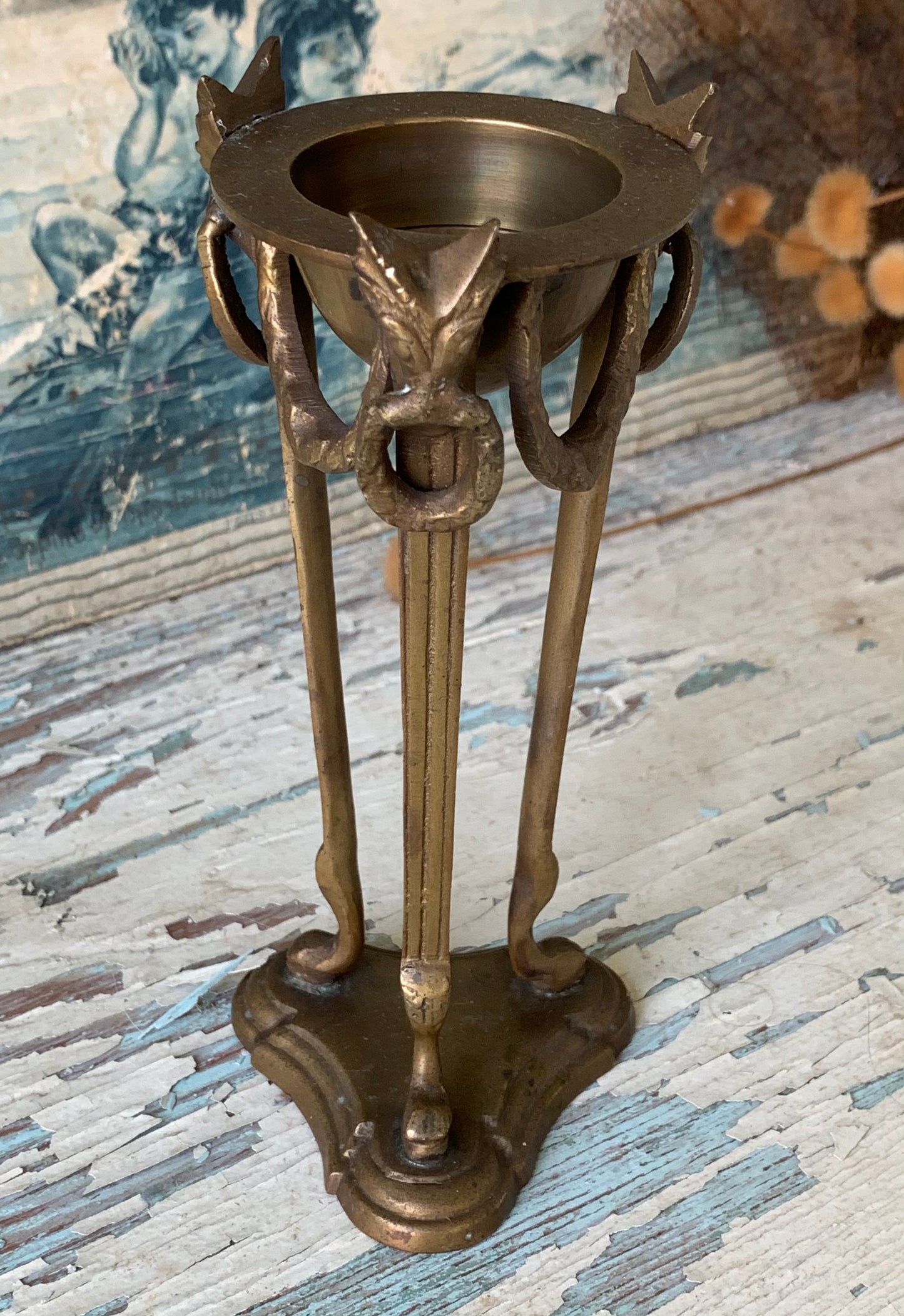 Vintage mini ram head stand