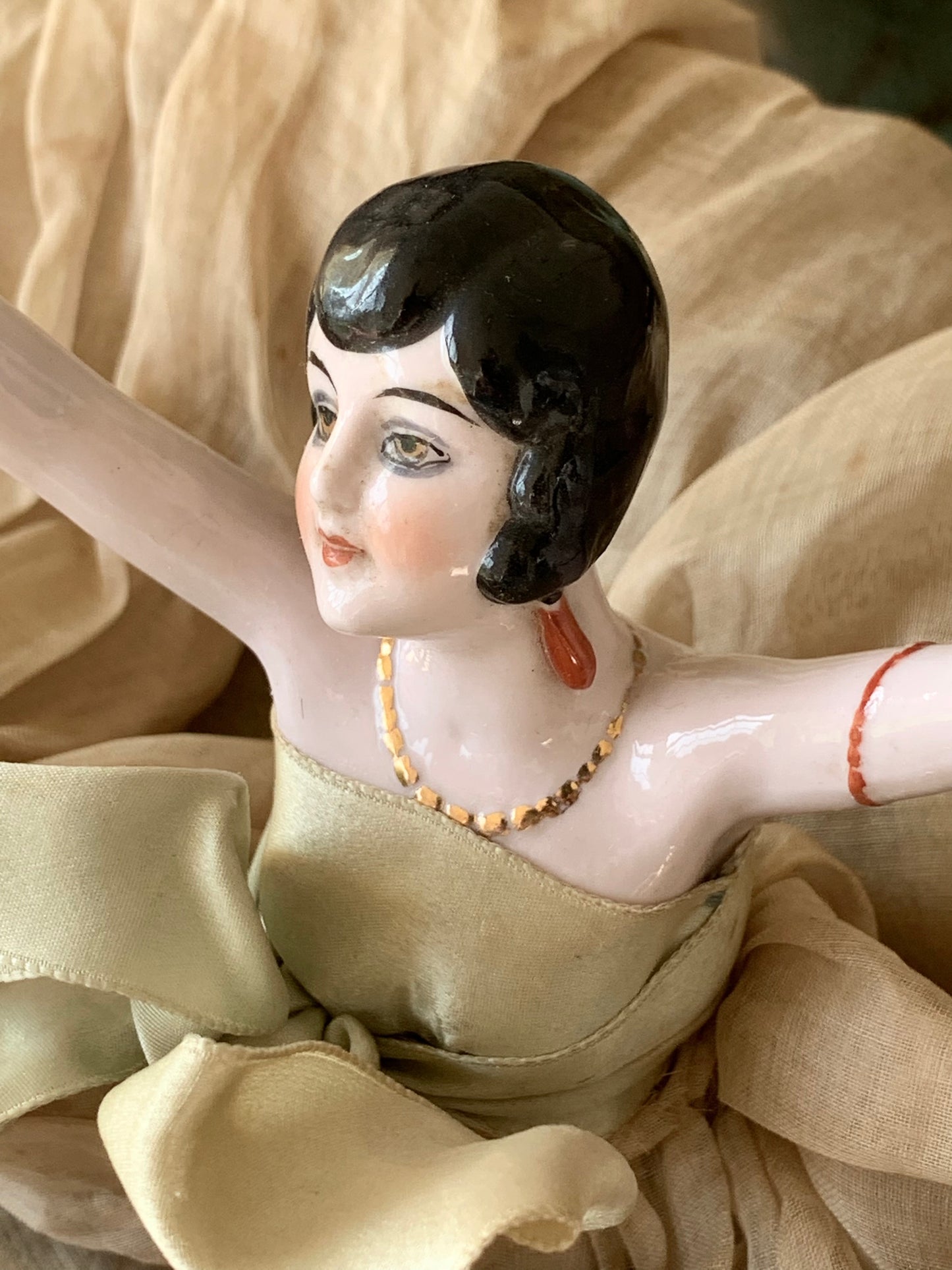 Vintage German arms away half doll