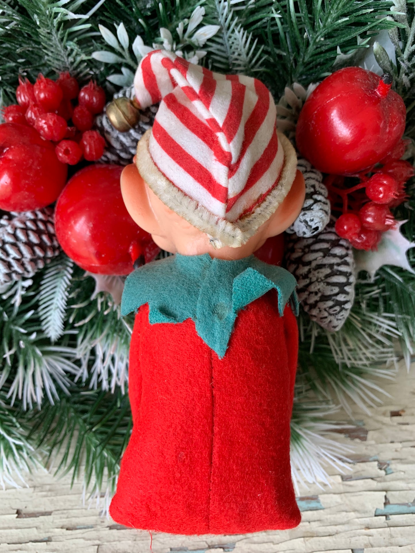 Vintage knee hugger elf sleepy face Christmas shelf sitter pixie