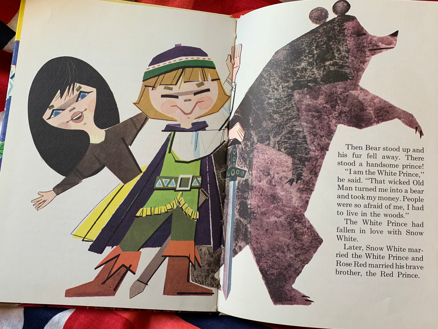 Vintage 60s Snow White and Rose Red book