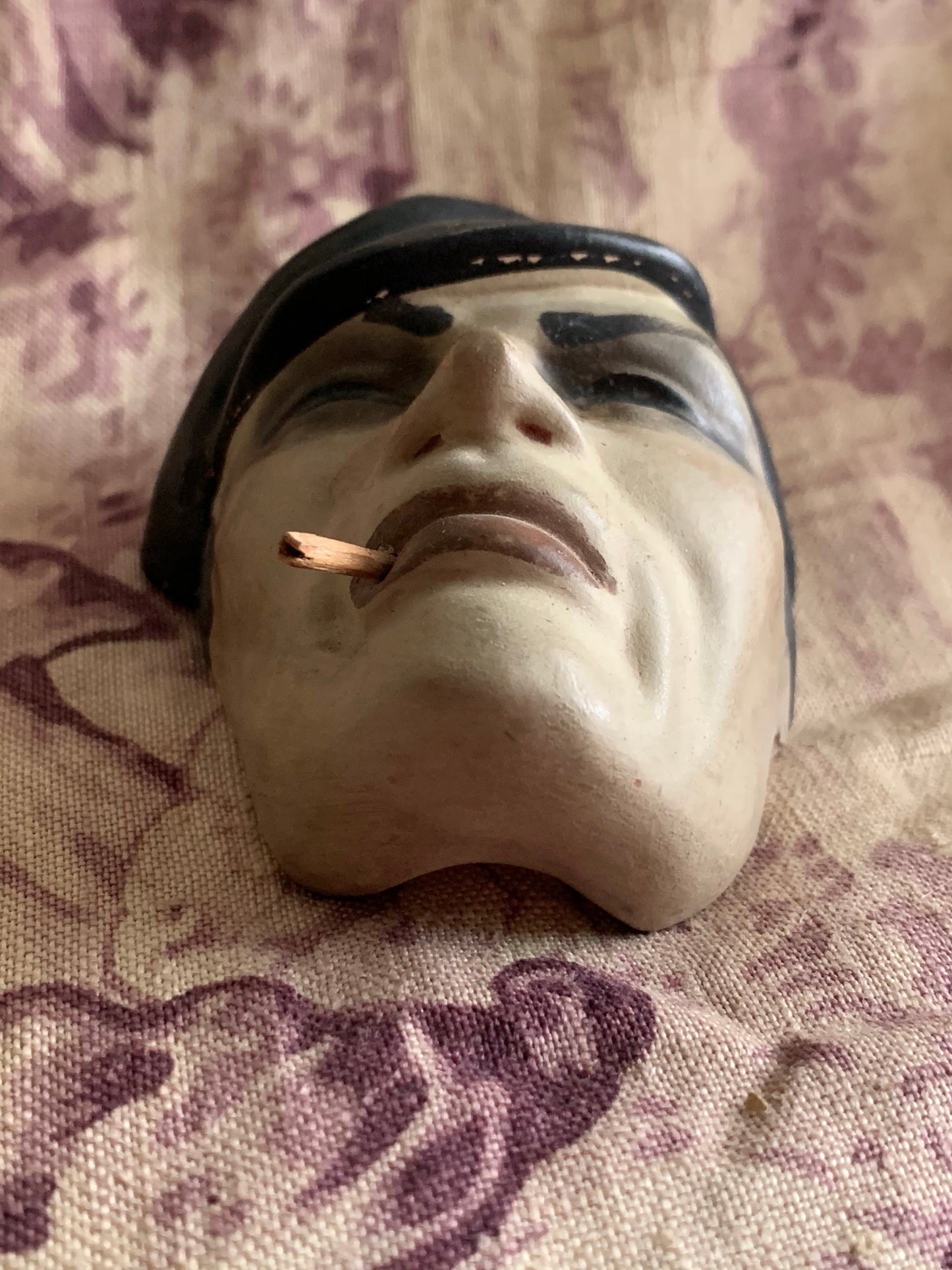 Vintage mini smoker pottery face