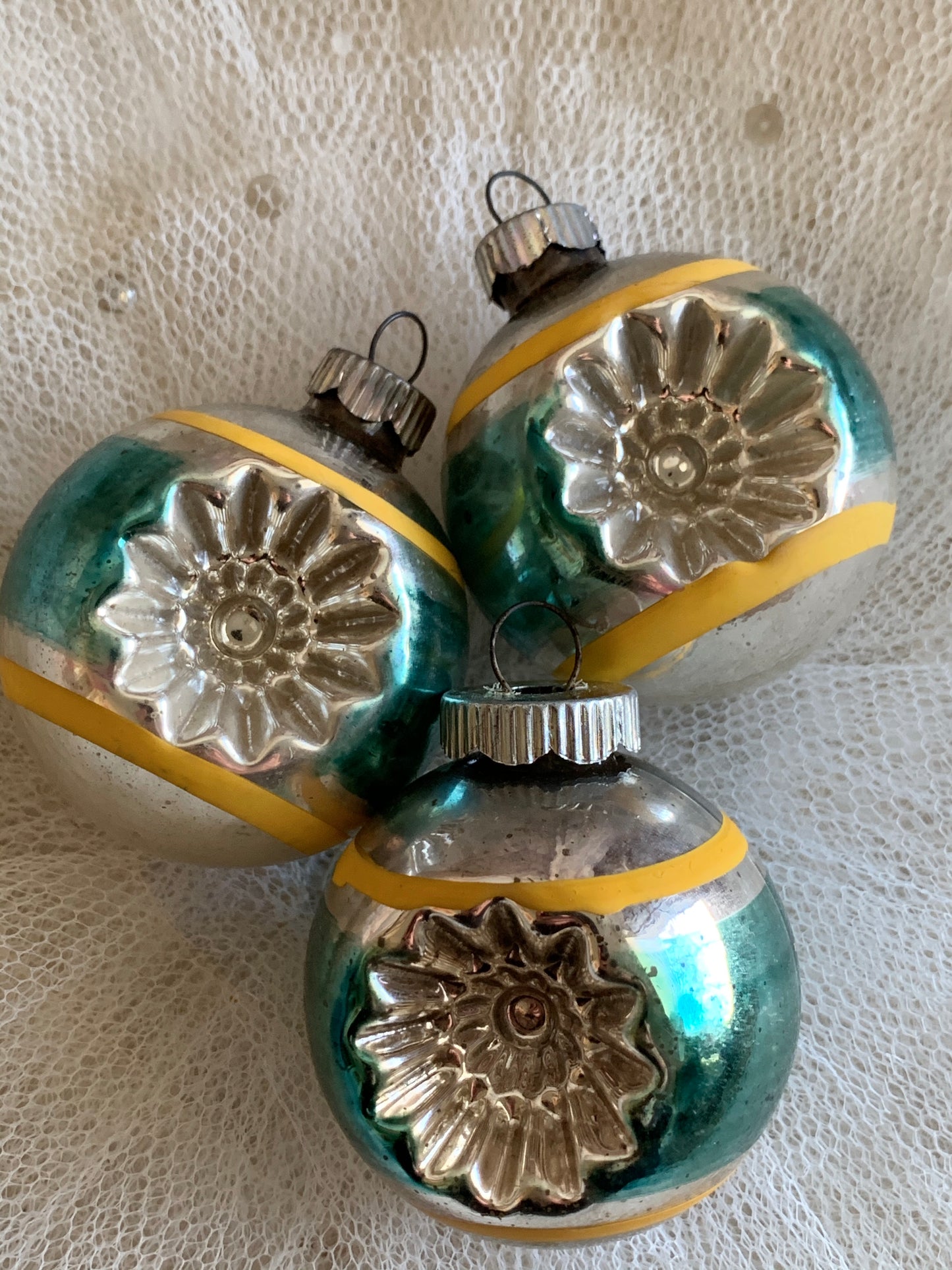 Vintage set Shiny Brite indent ornaments