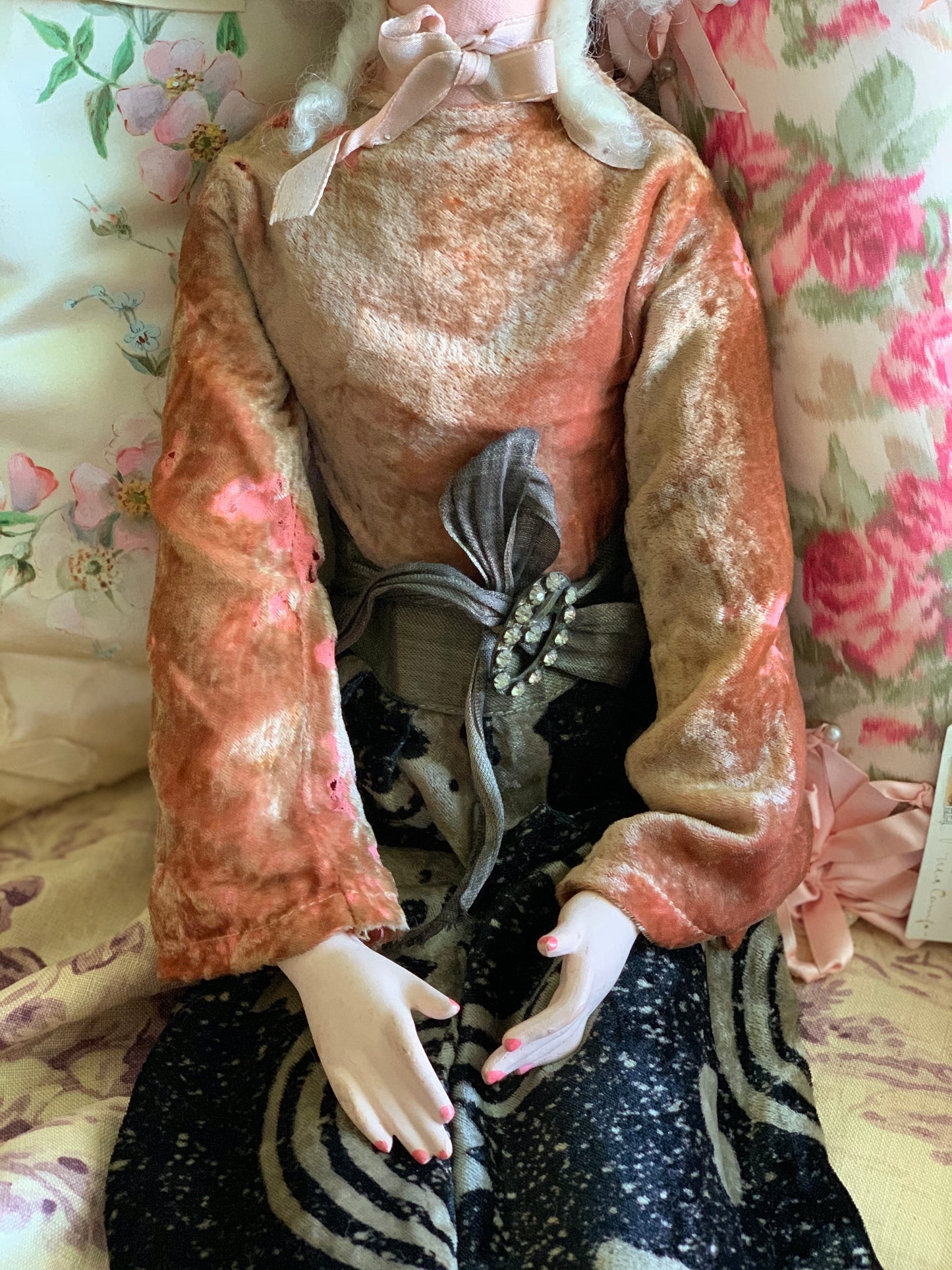 Vintage smoker boudoir doll