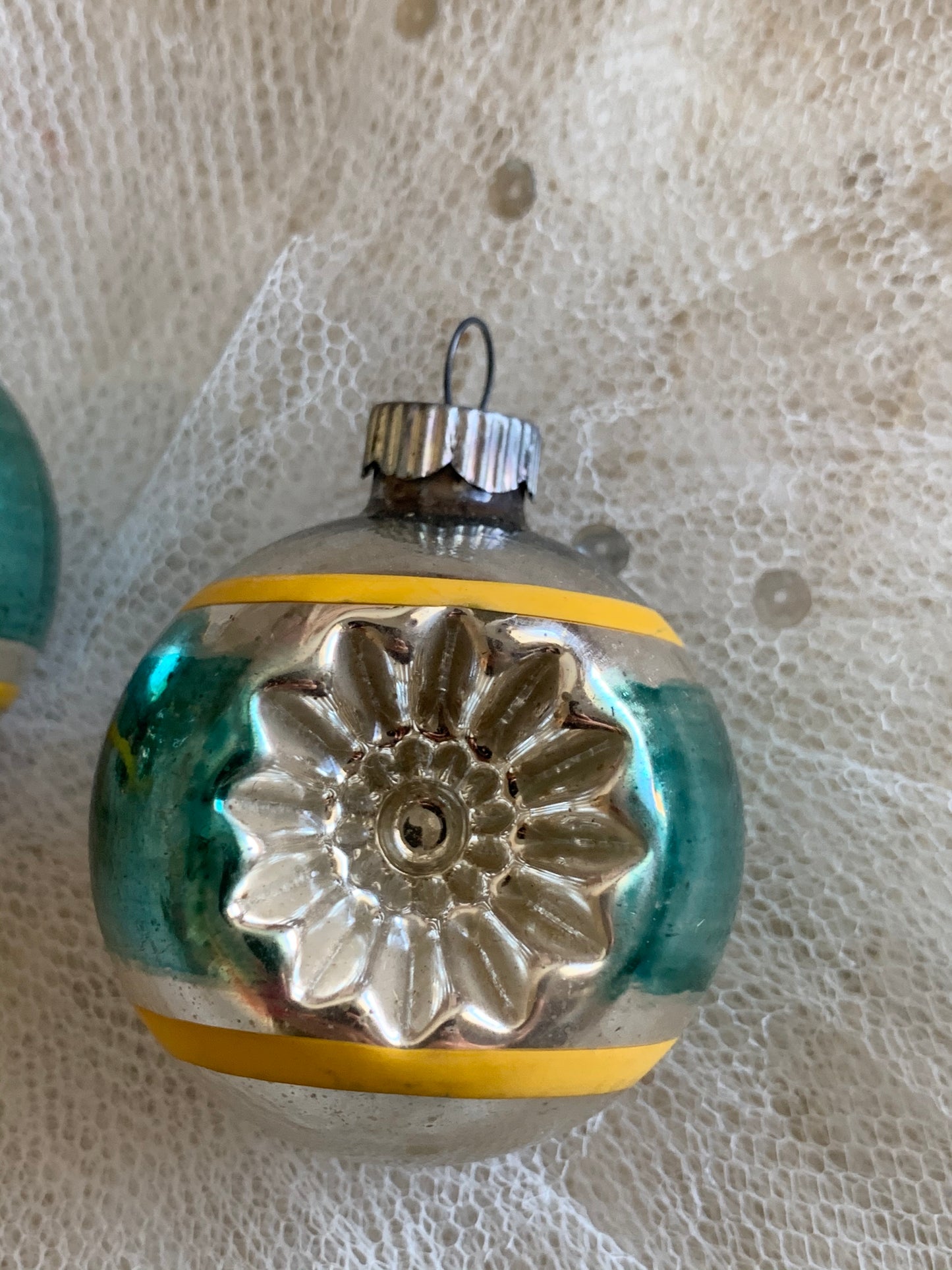 Vintage set Shiny Brite indent ornaments