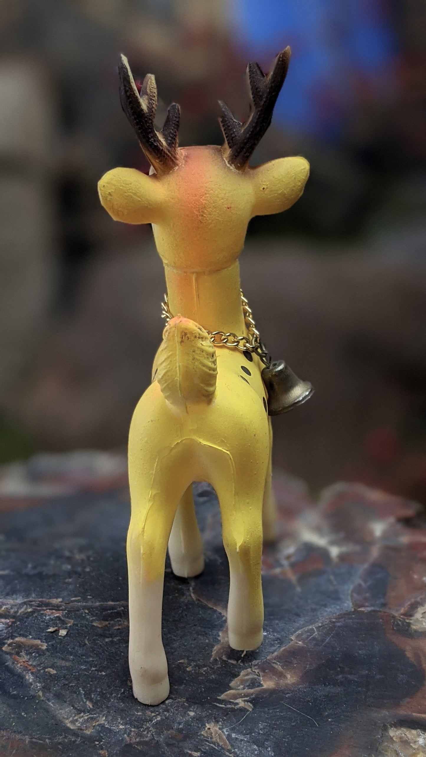 Vintage yellow Christmas reindeer