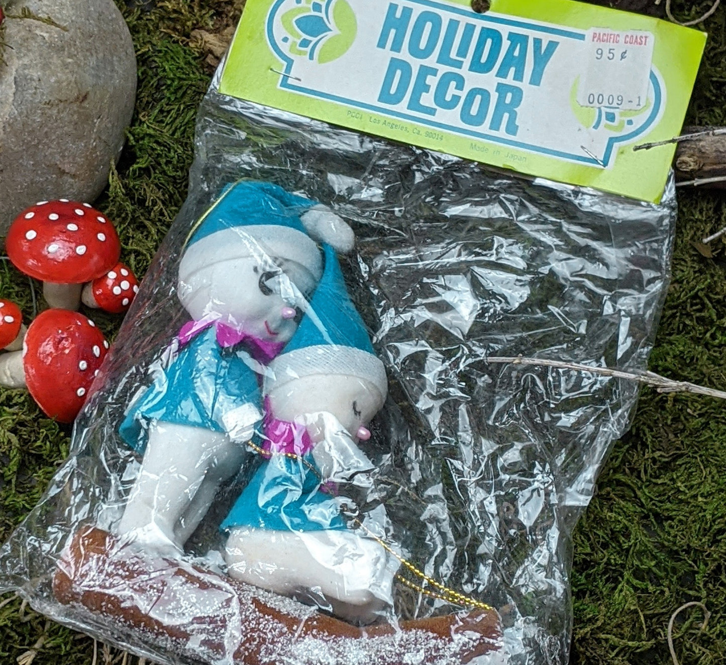 Vintage snow pixies decoration in package