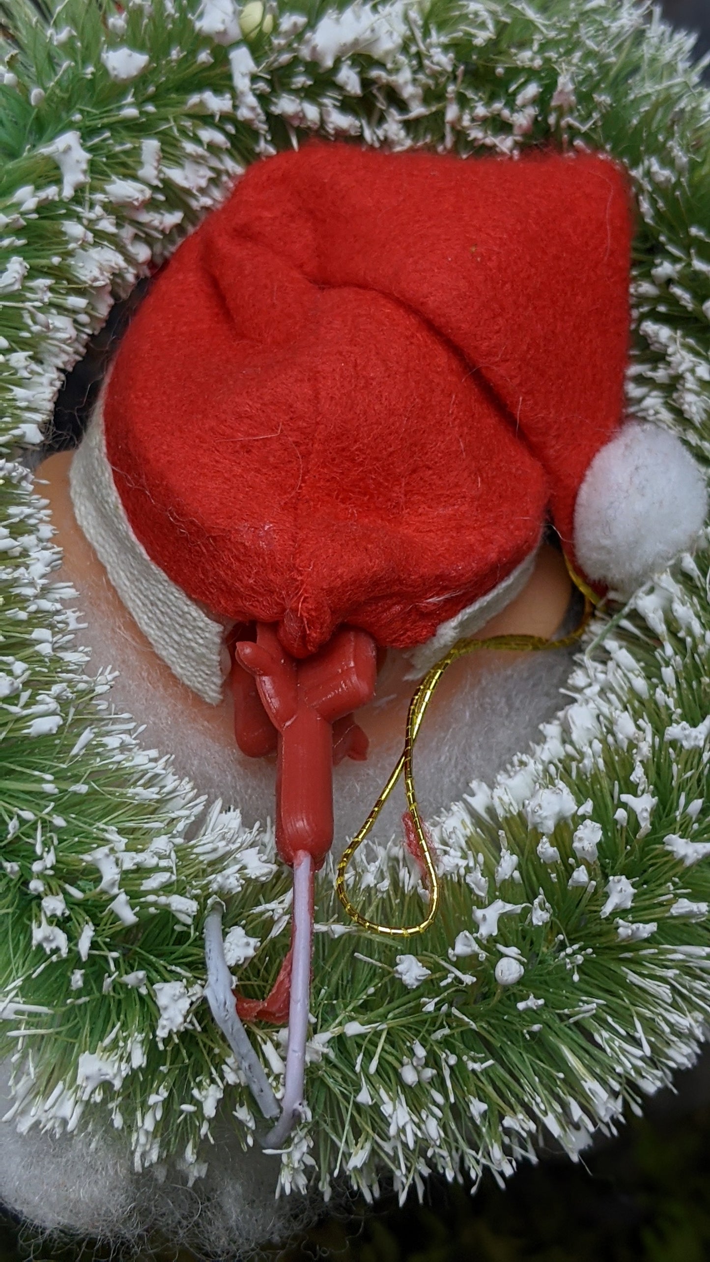 Vintage mini Santa bottle brush wreath