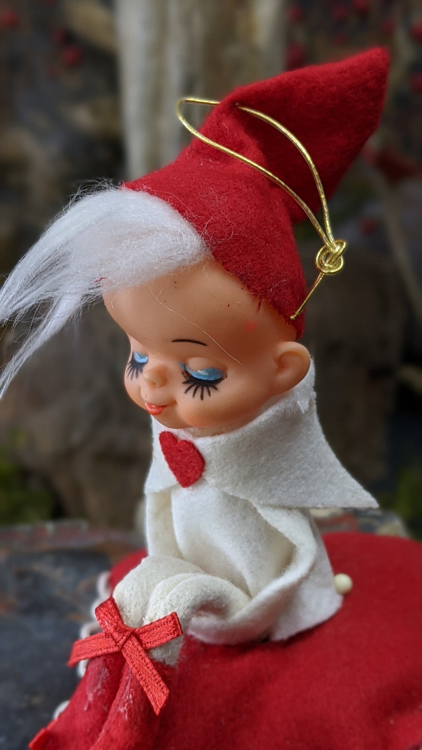 Vintage knee hugger pixie on cushion