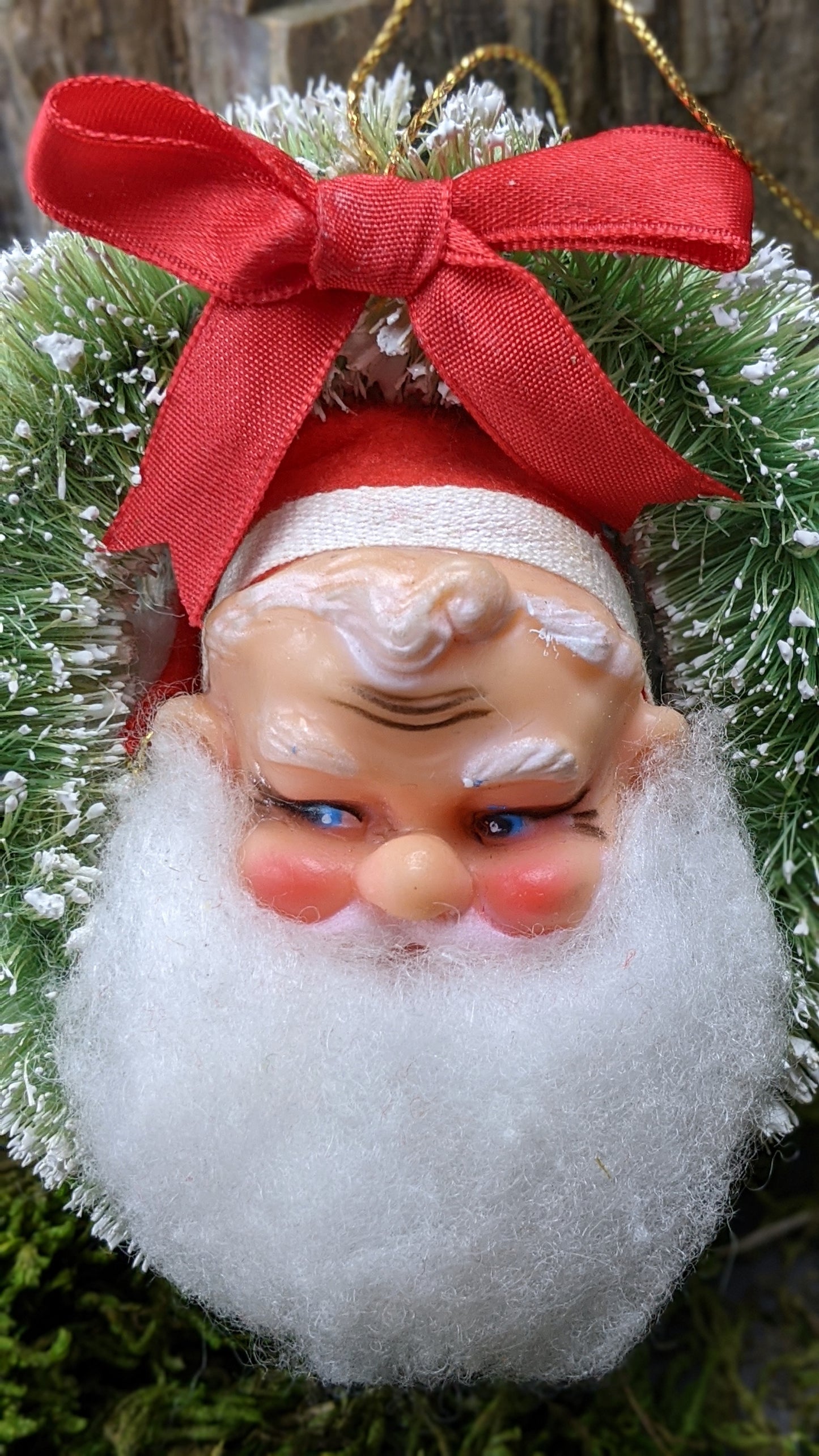 Vintage mini Santa bottle brush wreath