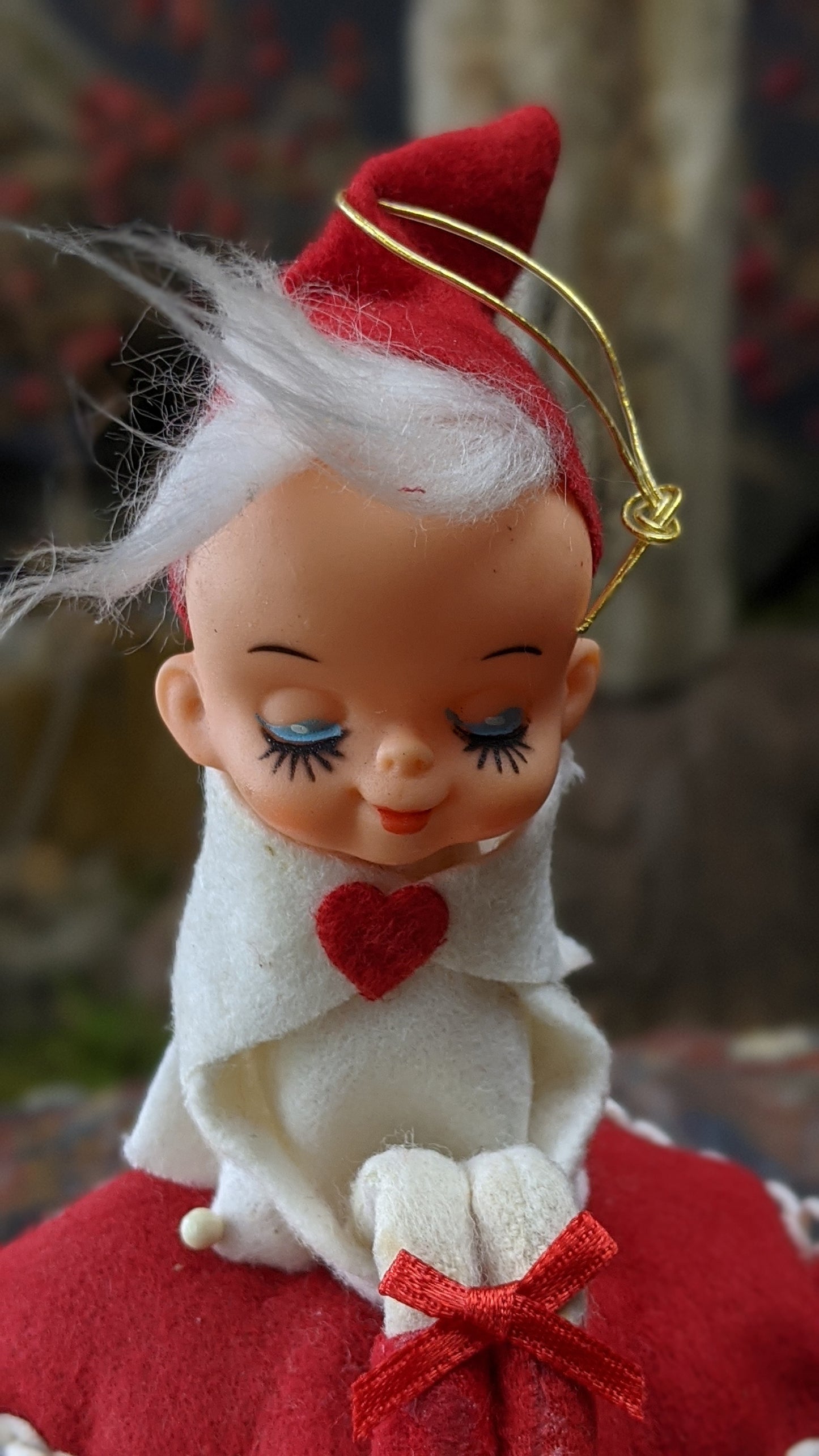 Vintage knee hugger pixie on cushion