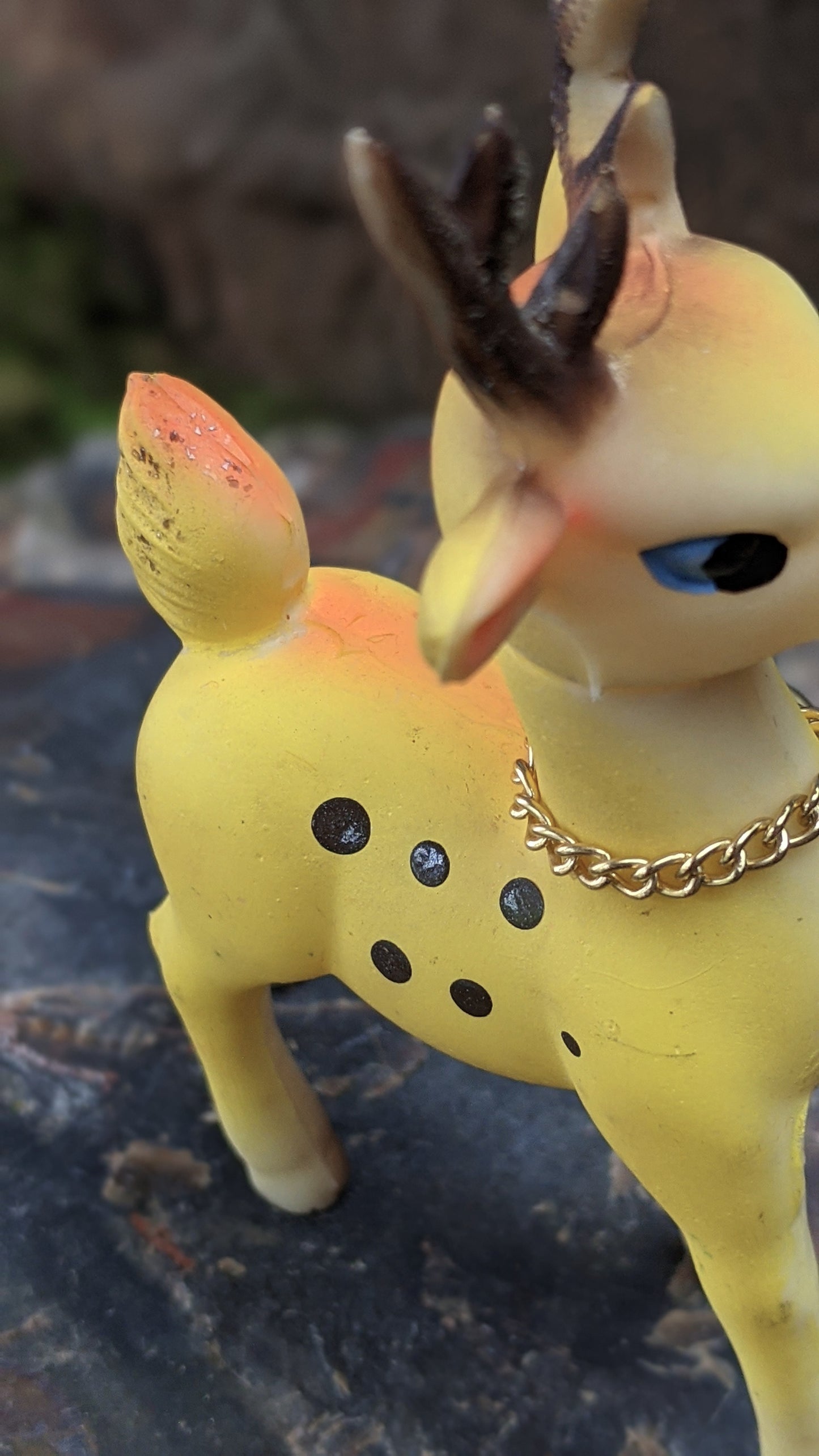 Vintage yellow Christmas reindeer