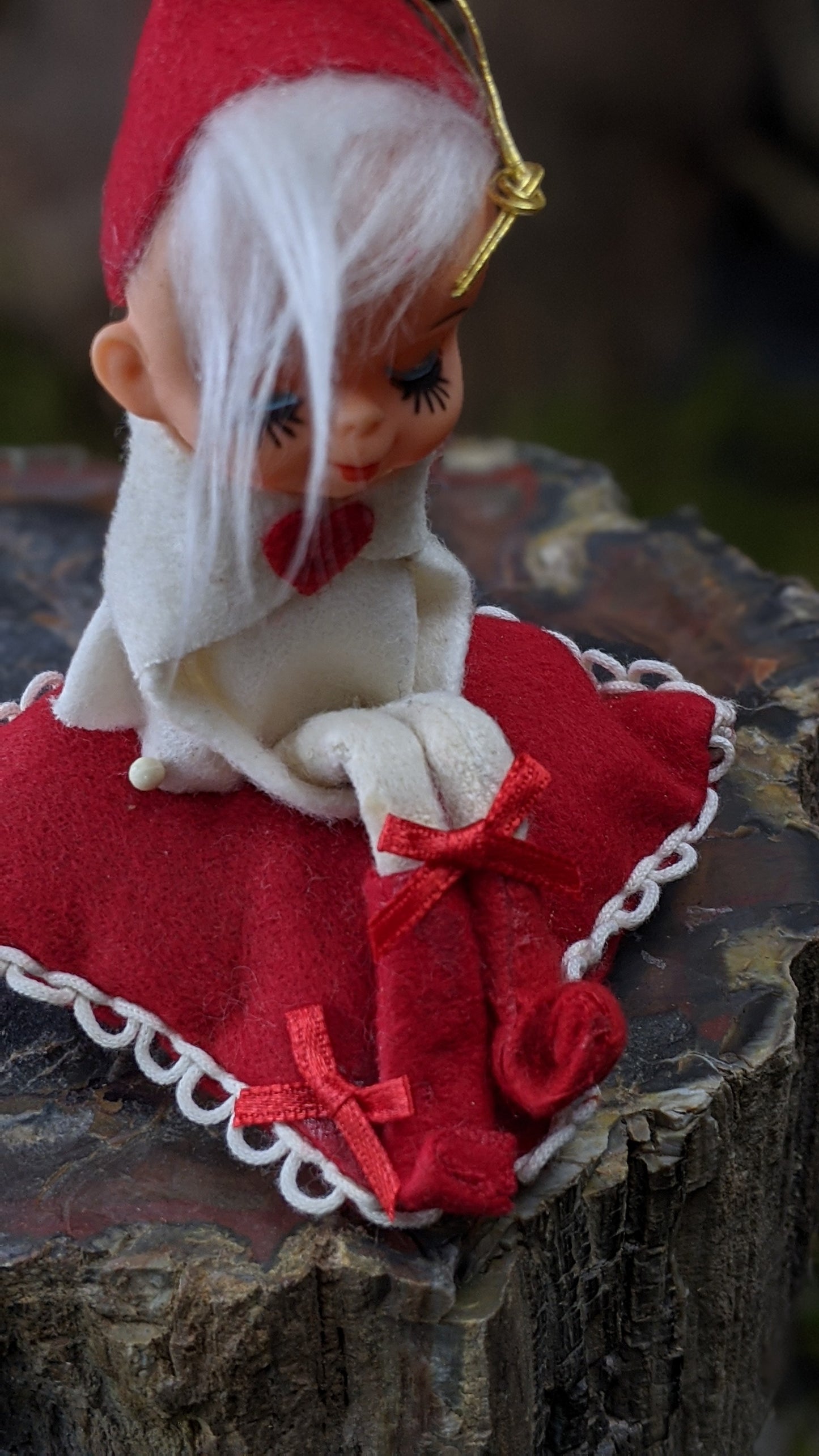 Vintage knee hugger pixie on cushion