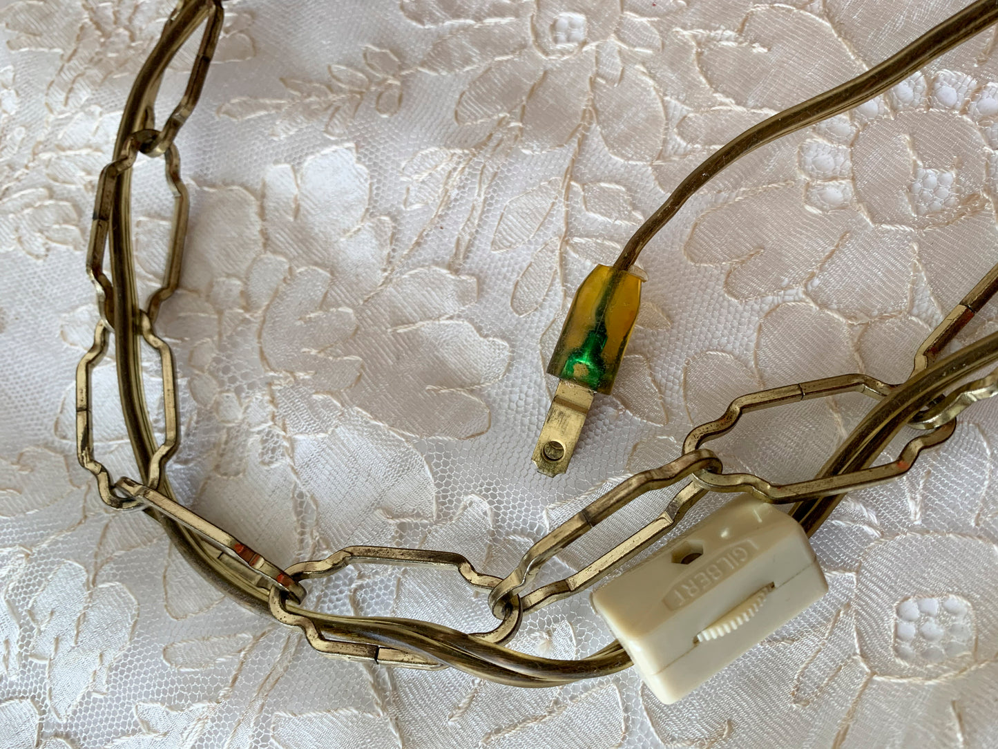 Vintage petite gold Italian toleware wall sconce light
