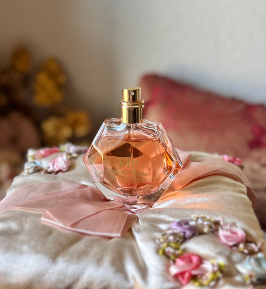 Britney Spears perfume VIP Private Show