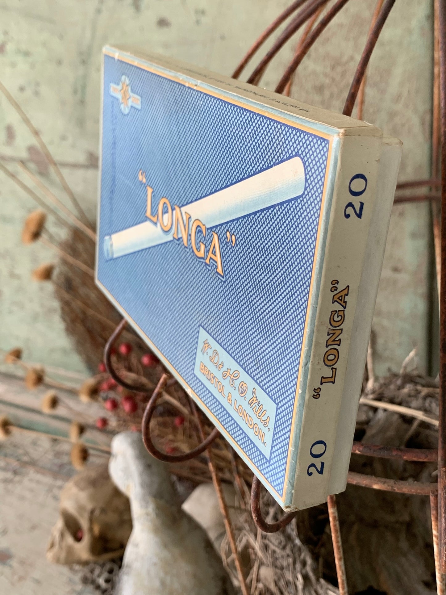 Vintage Longa cigarettes box