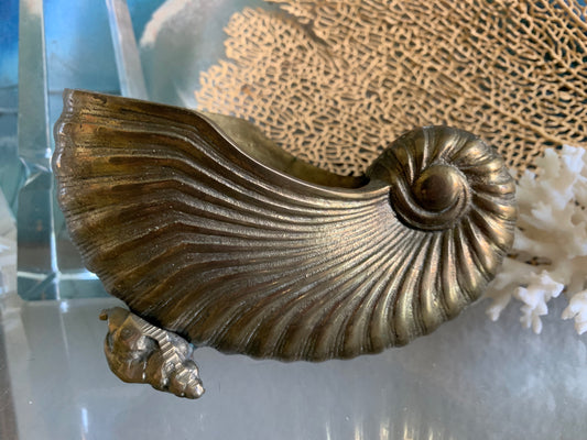 Vintage brass nautilus seashell small footed planter