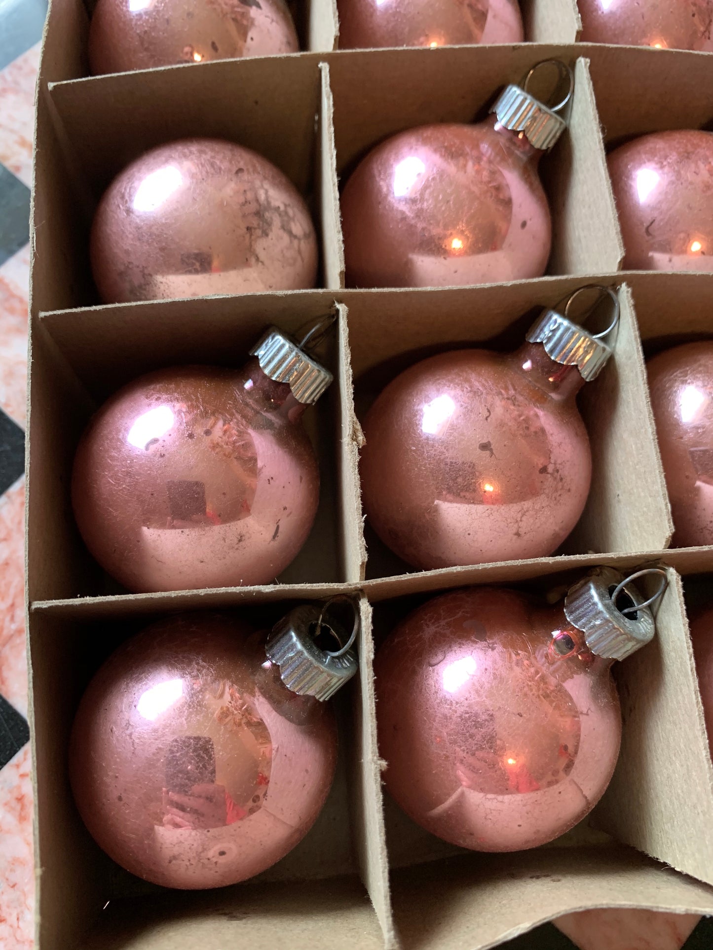 Vintage Shiny Brite pink box retro glass ball ornaments